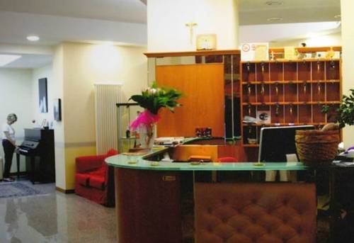 Monteprandone Italia Hotel Bombastico Código Promocional Booking.com