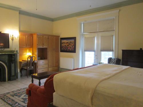 Saint John (NB) Canada Hotel Bombastic Promo Code Agoda.com