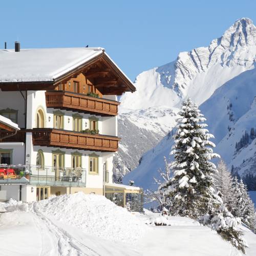 Lech am Arlberg Austria Hotel Bombastico Código Promocional Booking.com