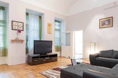 Budapest Hungría Hotel Bombastico Código Promocional Booking.com