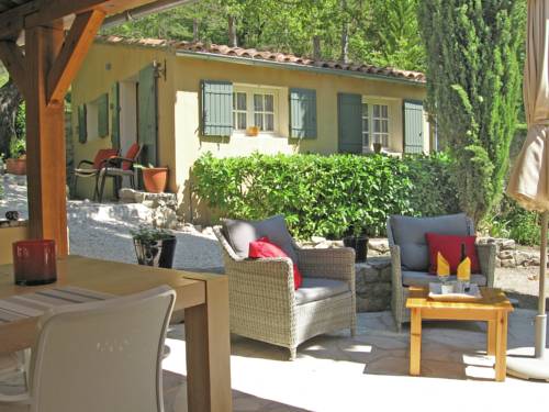 Buis-Les-Baronnies Francia Hotel Bombastico Código Promocional Booking.com