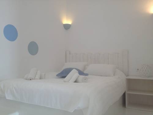 Glastros (Mykonos Island) Greece Hotel Bombastic Promo Code Booking.com