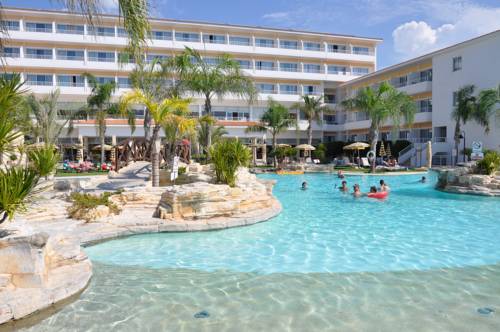 Paphos Chipre Hotel Bombastico Código Promocional Booking.com