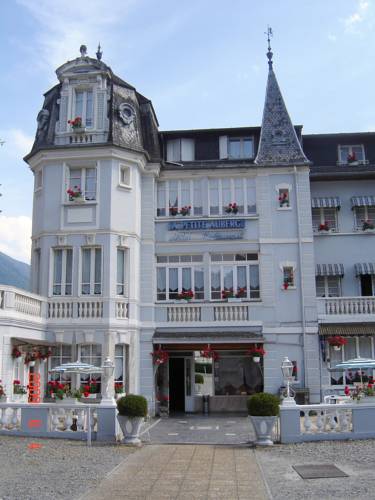 Bagnères-de-Luchon Francia Hotel Bombastico Código Promocional Booking.com