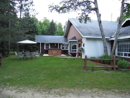 Nominado (Québec) Canadá Hotel Bombastico Código Promocional Booking.com