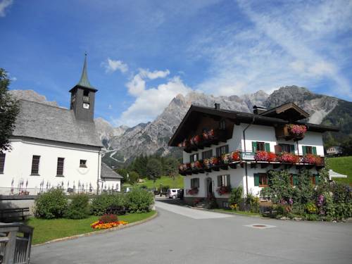 Maria Alm am Steinernen Meer Austria Hotel Bombastico Código Promocional Booking.com