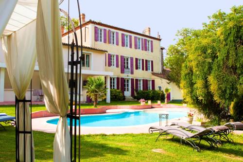 Labastide D'Anjou Francia Hotel Bombastico Código Promocional Booking.com