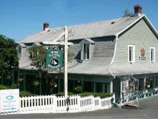 La Malbaie (QC) Canada Hotel Bombastic Promo Code Agoda.com