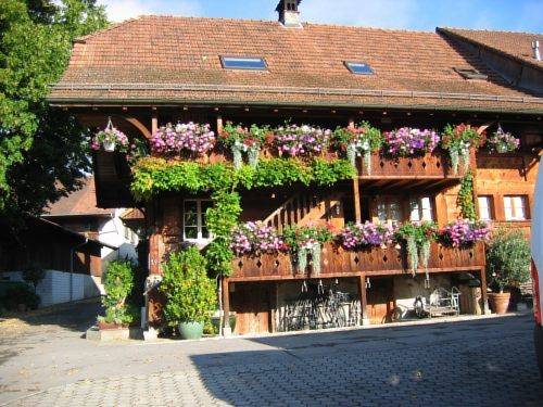 Wattenwil Suiza Hotel Bombastico Código Promocional Booking.com