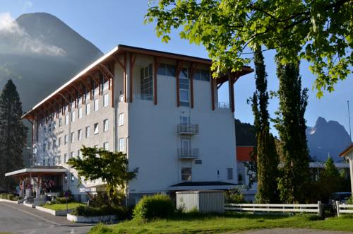 Åndalsnes Noruega Hotel Bombastico Código Promocional Booking.com
