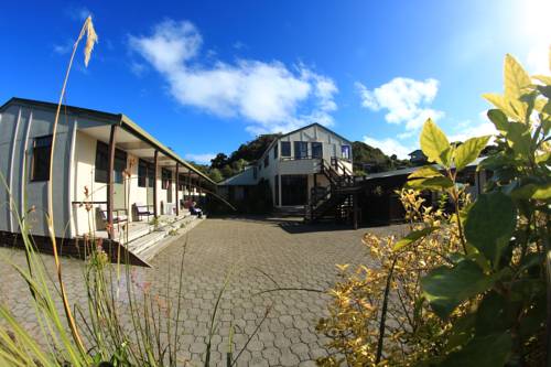 Half-moon Bay New Zealand Hotel Bombastic Promo Code Booking.com