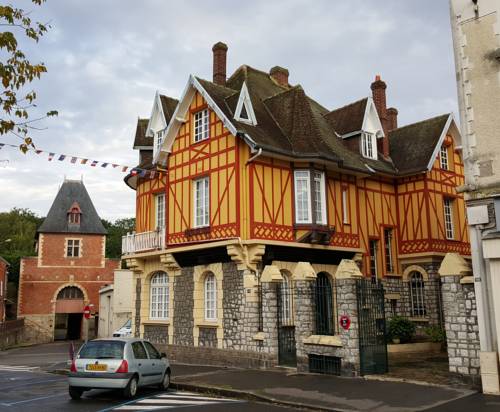 Péronne Francia Hotel Bombastico Código Promocional Booking.com