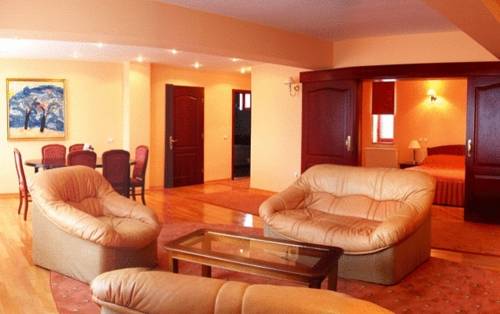 Râmnicu Vâlcea Rumania Hotel Bombastico Código Promocional Booking.com