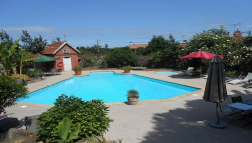 Tiffauges France Hotel Bombastic Promo Code Booking.com