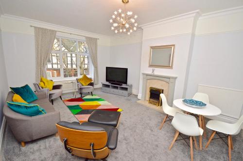 Lincoln United Kingdom Hotel Bombastic Promo Code Agoda.com