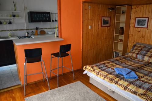 Budapest Hungría Hotel Bombastico Código Promocional Booking.com