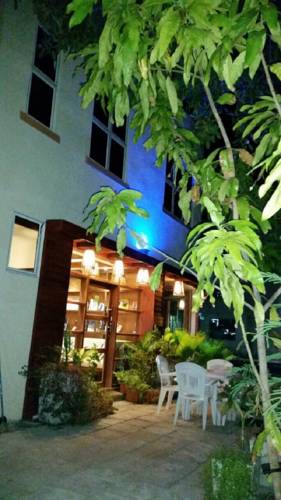 Hulhumale Maldivas Hotel Bombastico Código Promocional Booking.com