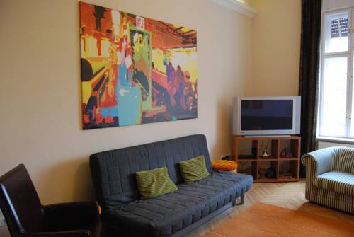 Budapest Hungría Hotel Bombastico Código Promocional Booking.com