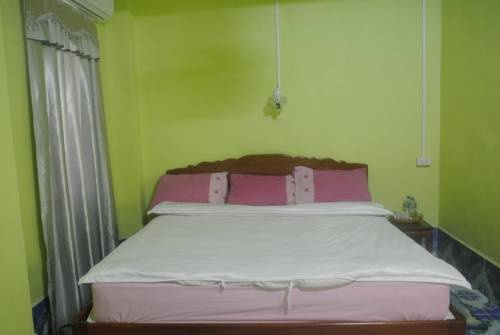 Attapu Laos Hotel Bombastico Código Promocional Booking.com