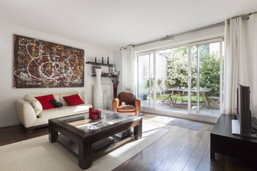 Boulogne-Billancourt France Hotel Bombastic Promo Code Booking.com