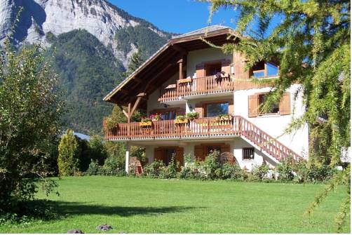 Bourg d'Oisans Francia Hotel Bombastico Código Promocional Booking.com