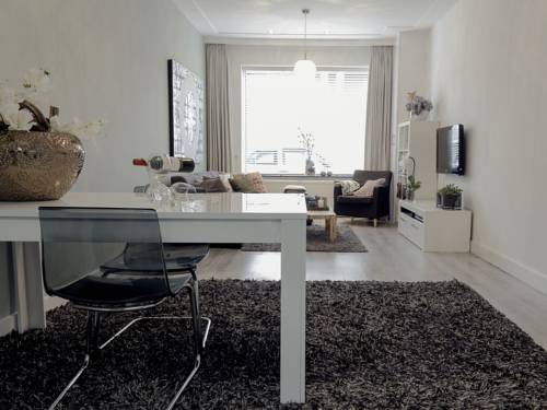 Tilburg Países Bajos Hotel Bombastico Código Promocional Booking.com