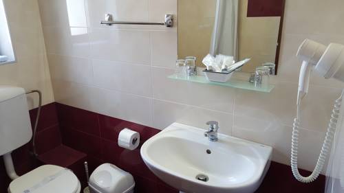 Moieciu de Jos Romania Hotel Bombastic Promo Code Booking.com