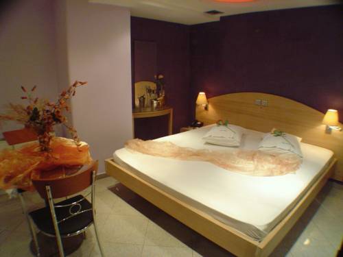 El Pireo Grecia Hotel Bombastico Código Promocional Booking.com
