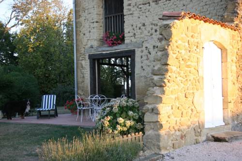 Arrouède Francia Hotel Bombastico Código Promocional Booking.com