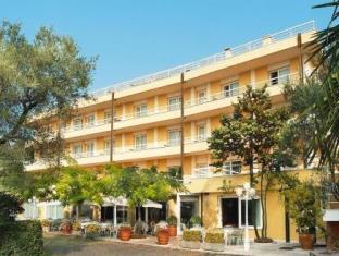 Torri del Benaco Italy Hotel Bombastic Promo Code Agoda.com
