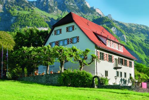Saxófono Suiza Hotel Bombastico Código Promocional Booking.com