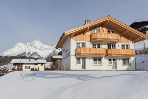 Maria Alm am Steinernen Meer Austria Hotel Bombastico Código Promocional Booking.com
