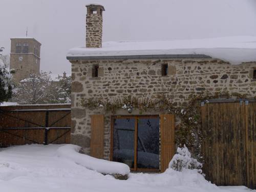 Saint-Georges-en-Couzan Francia Hotel Bombastico Código Promocional Booking.com