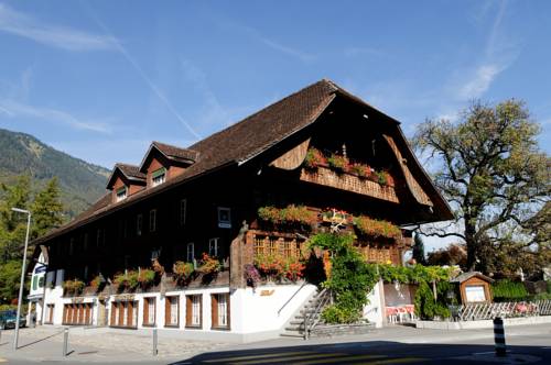 Matten-Interlaken Suiza Hotel Bombastico Código Promocional Booking.com