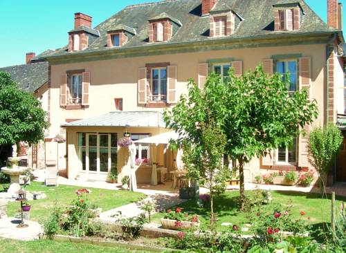 Objat Francia Hotel Bombastico Código Promocional Booking.com