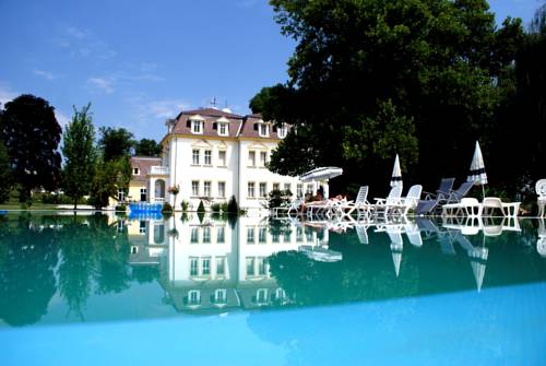 Zalacsány Hungría Hotel Bombastico Código Promocional Booking.com