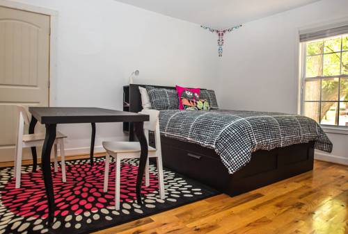Greenville (South Carolina) United States Hotel Bombastic Promo Code Booking.com