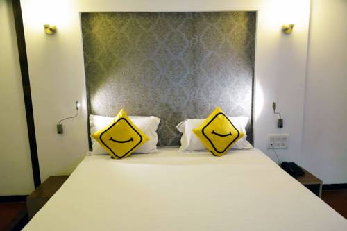 Nāshik India Hotel Bombastico Código Promocional Booking.com