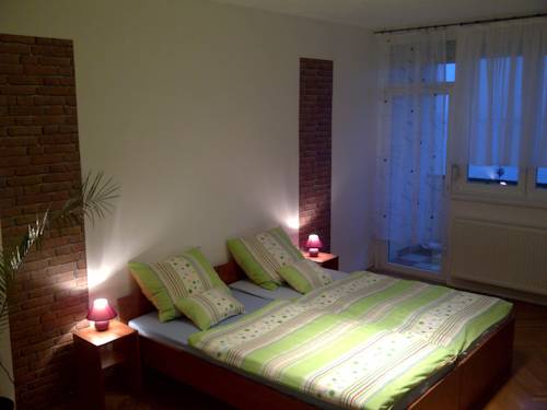 Szombathely Hungría Hotel Bombastico Código Promocional Booking.com