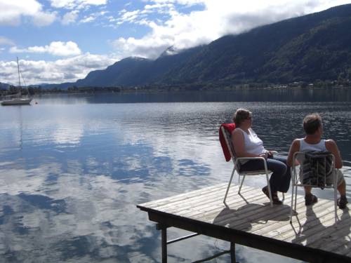 Steindorf am Ossiacher See Austria Hotel Bombastico Código Promocional Booking.com