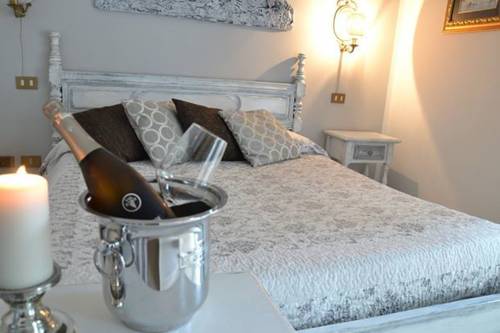 Romano D 'Ezzelino Italia Hotel Bombastico Código Promocional Booking.com